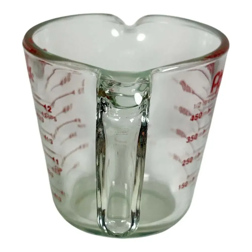 Vintage Small pyrex Glass Measuring Cup Red Lettering Open J Handle 2 Cup 1 Pint